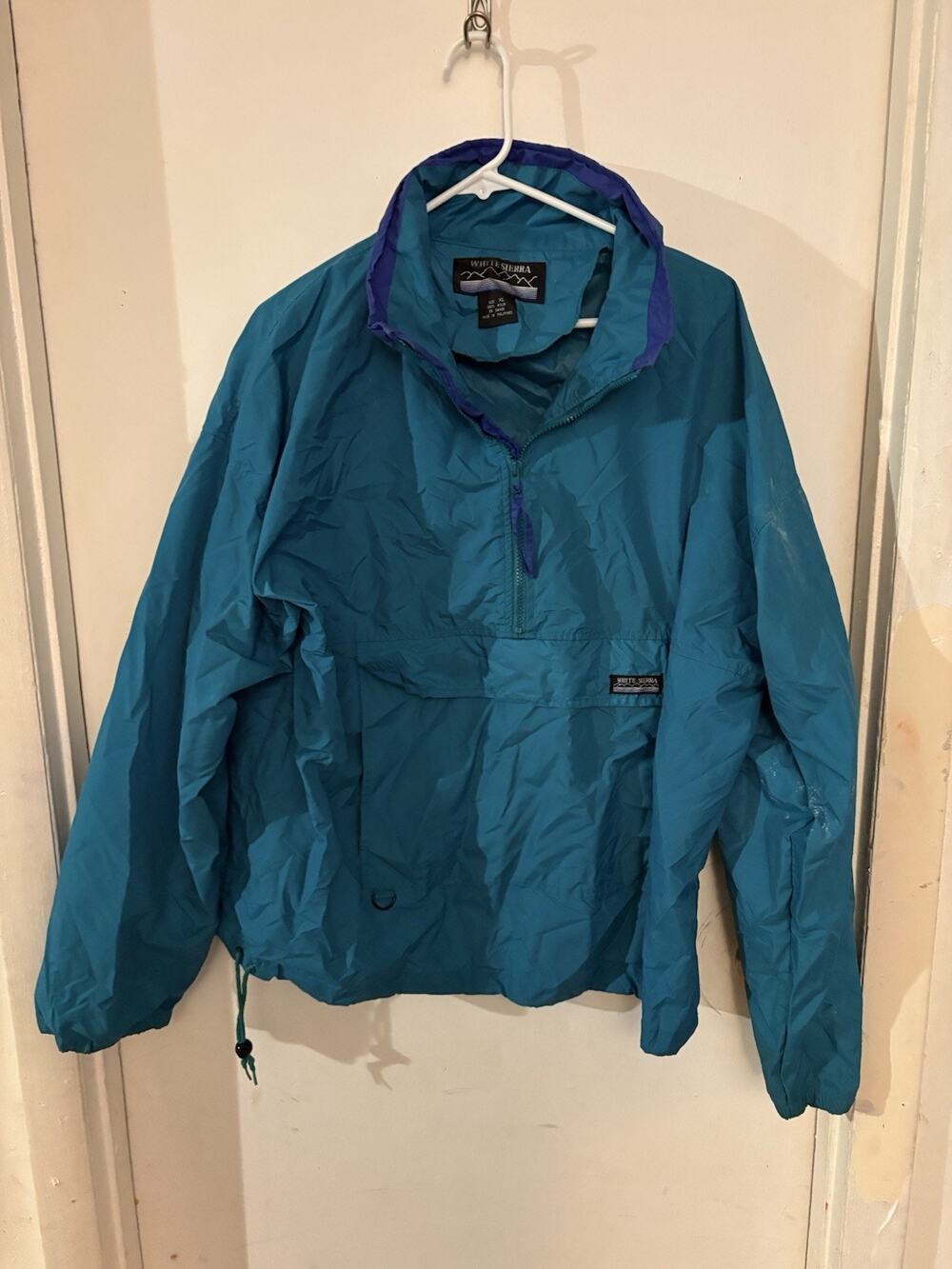Vintage White Sierra zip-up jacket in teal. Size XL